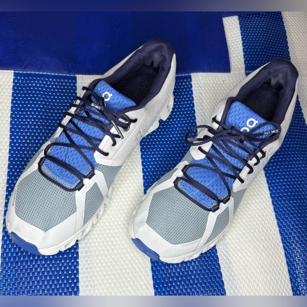 On Running Women's Sneakers in Light Gray & Blue